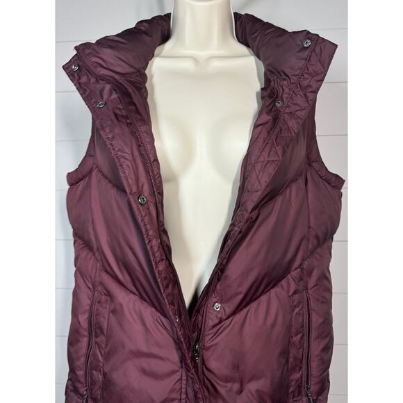Plum Puffer Vest 🌬️ Winter-Cozy 3/4 Length Layer — Weatherproof - Picture 1 of 8